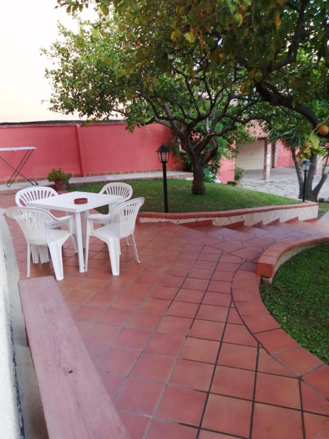Hotel Piazza San Giorgio Dolianova Exteriér fotografie
